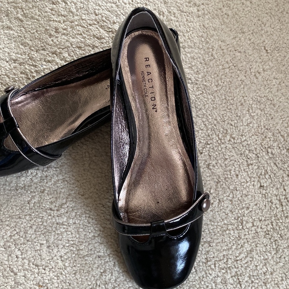 Kenneth Cole Reaction Flats Buckle Ballet Shoes - Picture 2 of 12